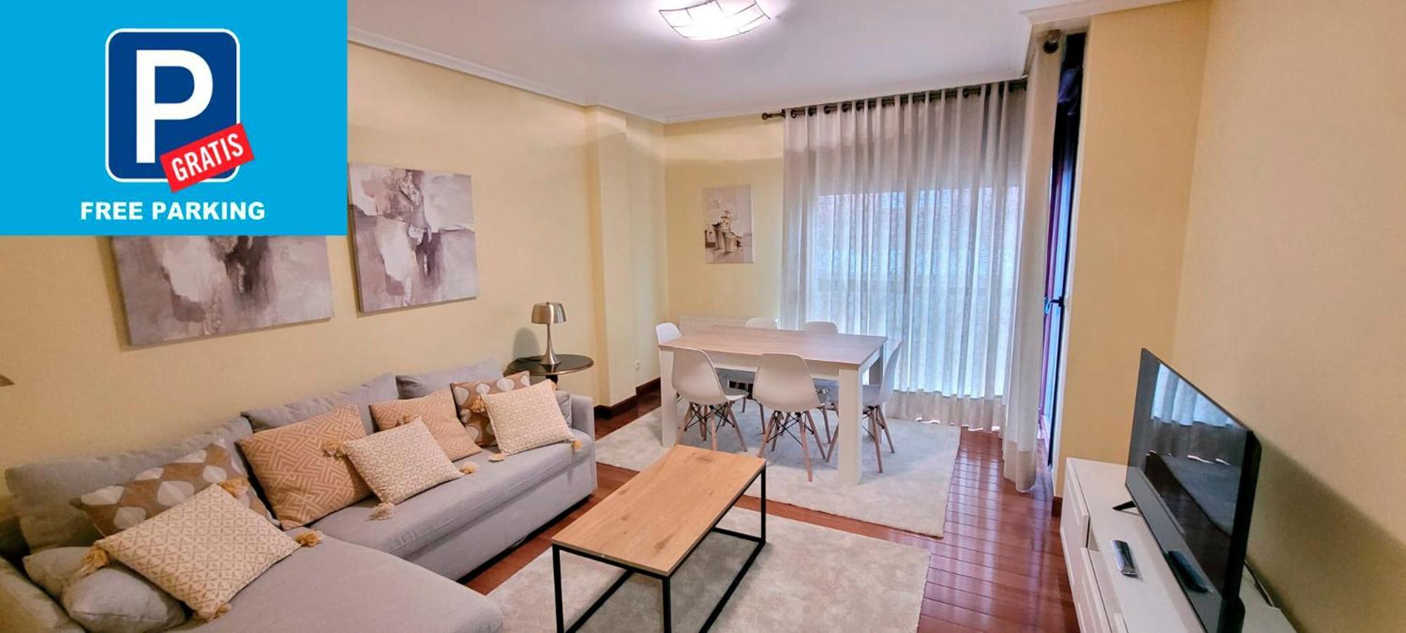 Cozy Yellow Home In Getxo Bagian luar foto